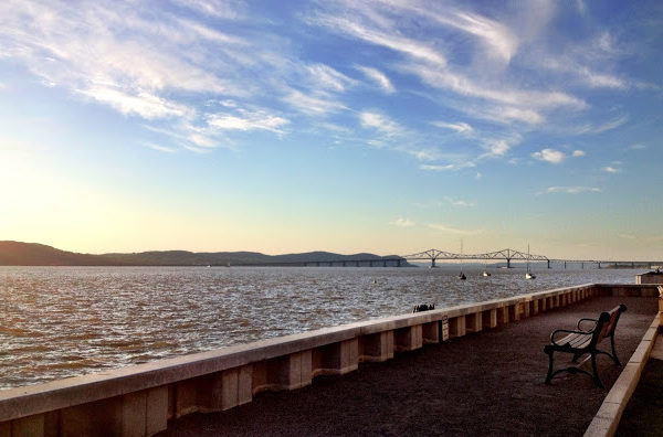 Happy Hour On The Hudson