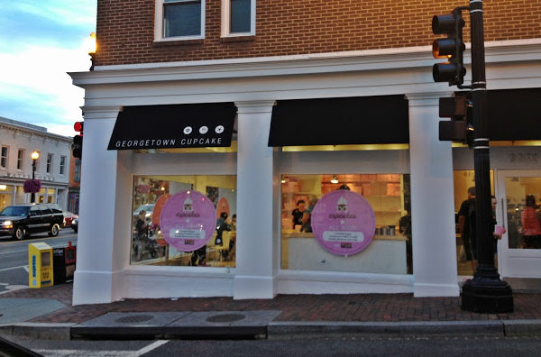 Totally Worth The Wait | Georgetown Cupcake