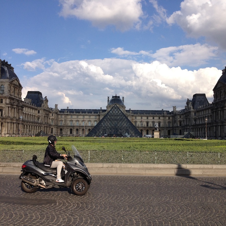 Quaintrelle Louvre Paris France