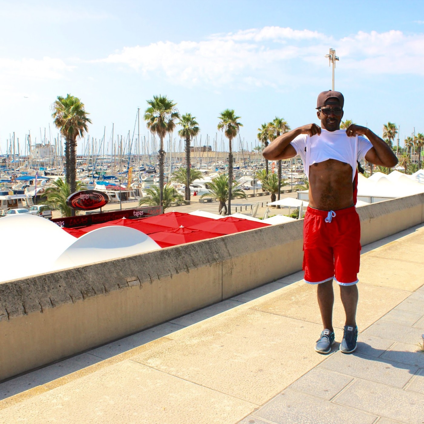 barcelona icaria beach port olympic