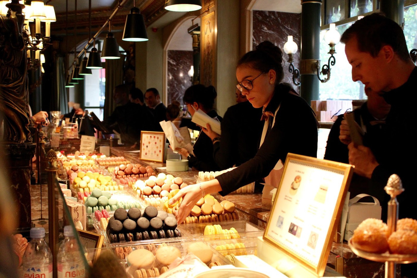 champs elysees laduree macarons paris