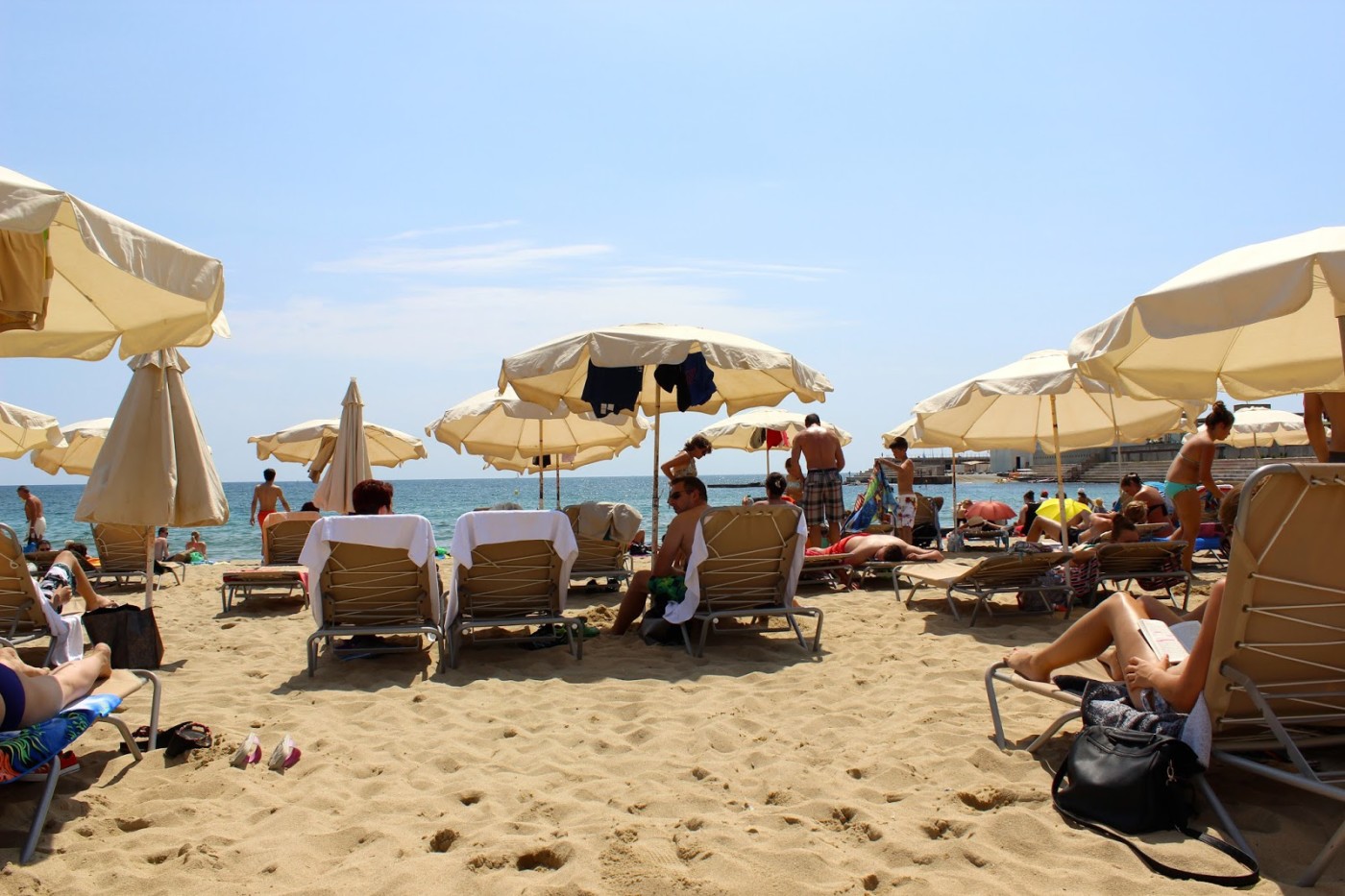 quaintrelle barcelona icaria beach 