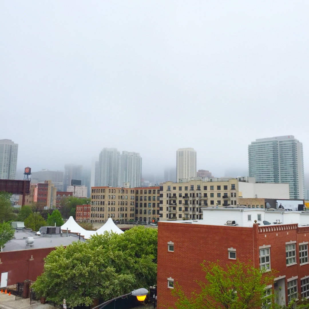 chicago foggy skyline