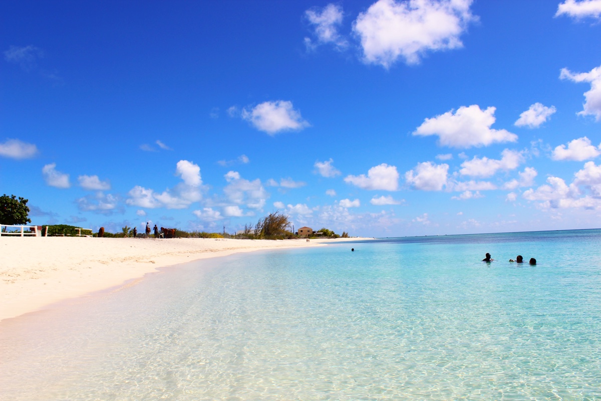 grand-turk-pillory-beach-setarra.jpg