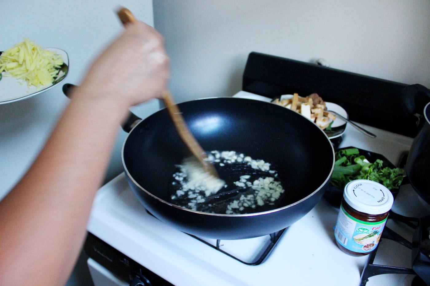 cooking in the kitchen with my mommy ma cambodian food