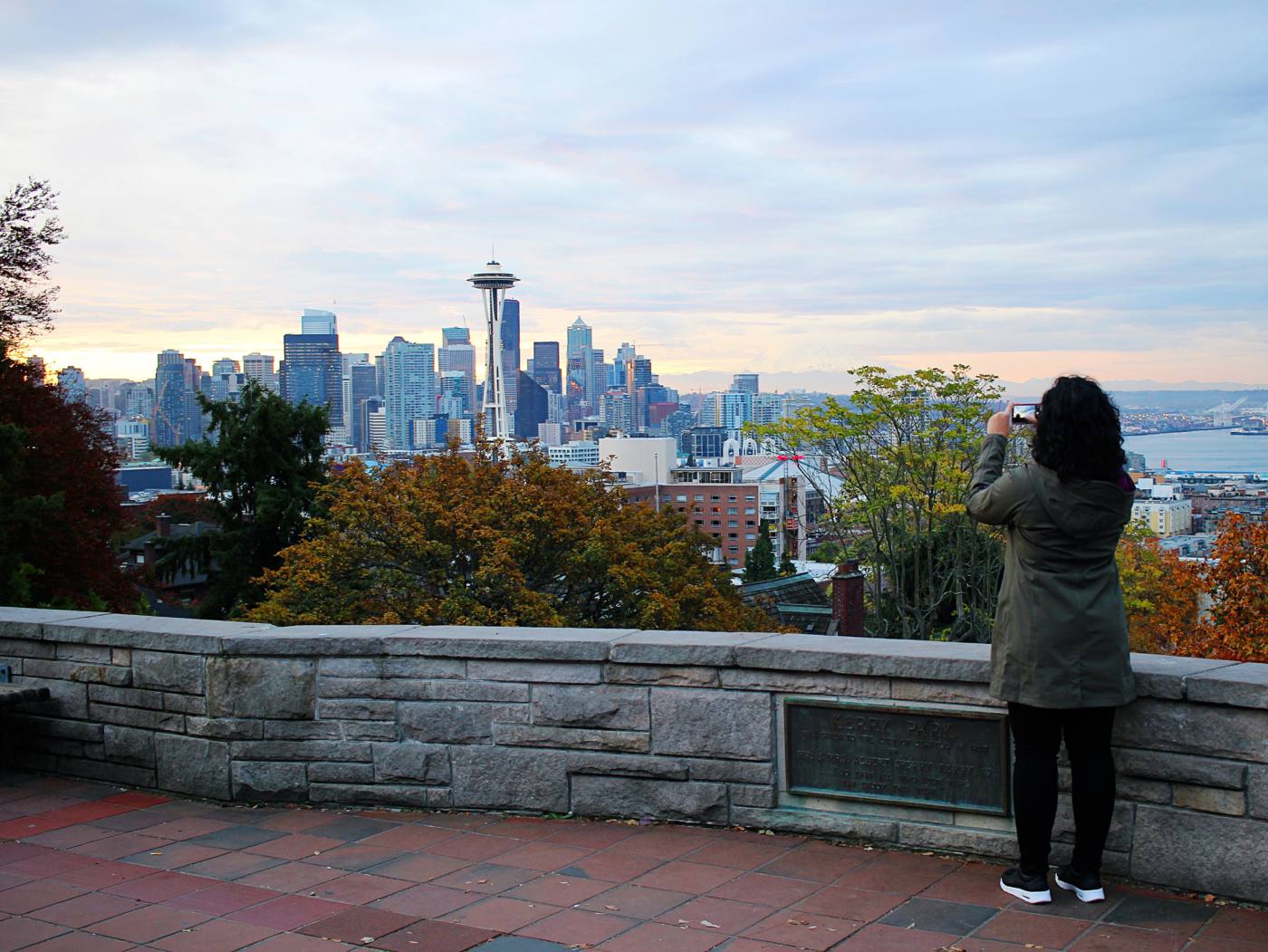 seattle-skyline-sunrise-setarra