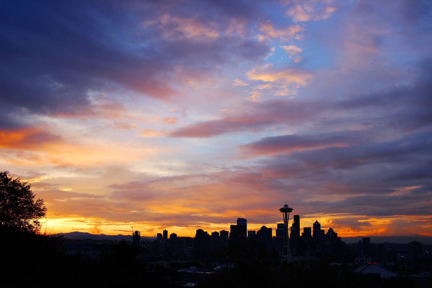 seattle-skyline-sunrise-setarra