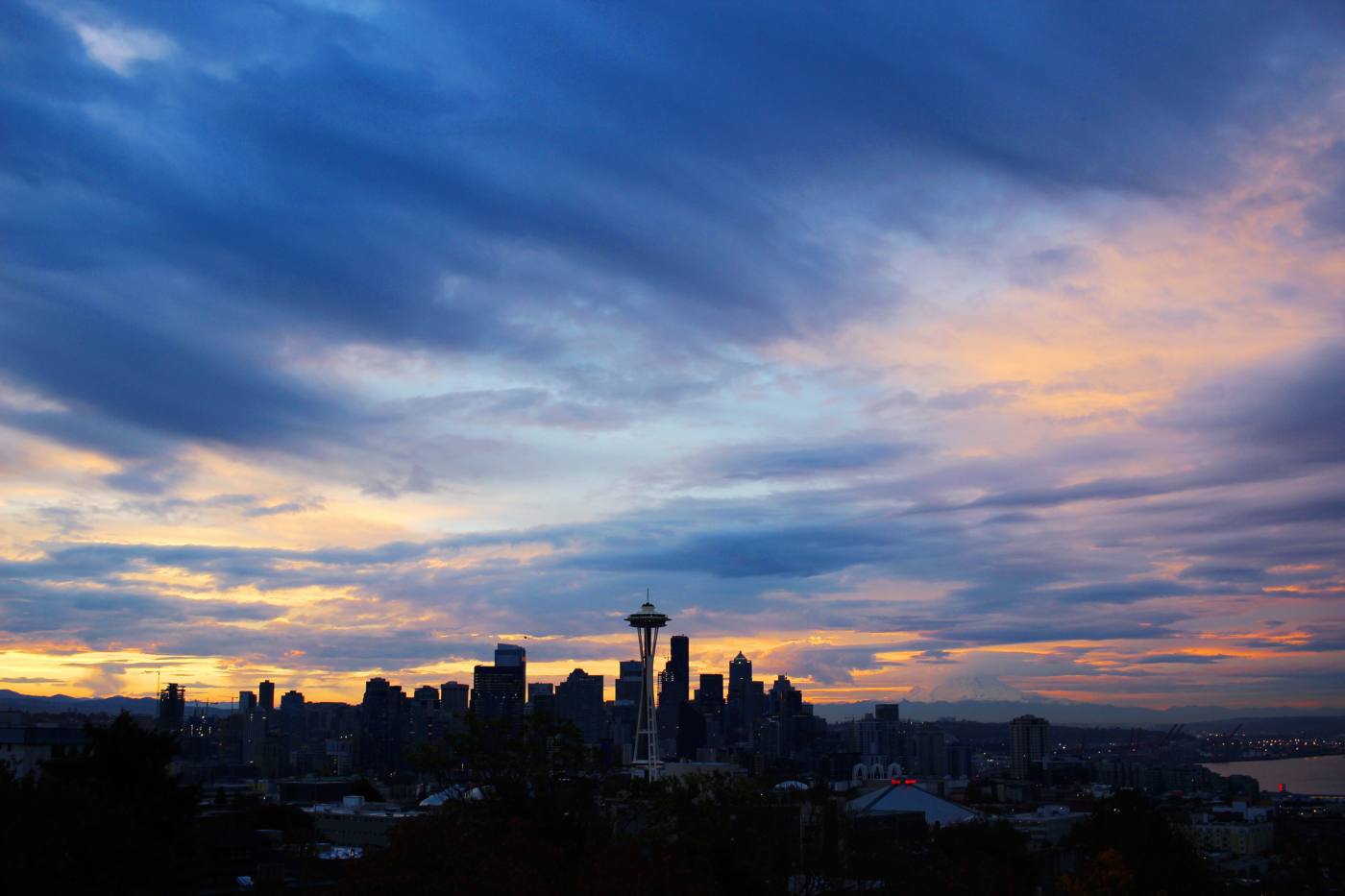 seattle-skyline-sunrise-setarra