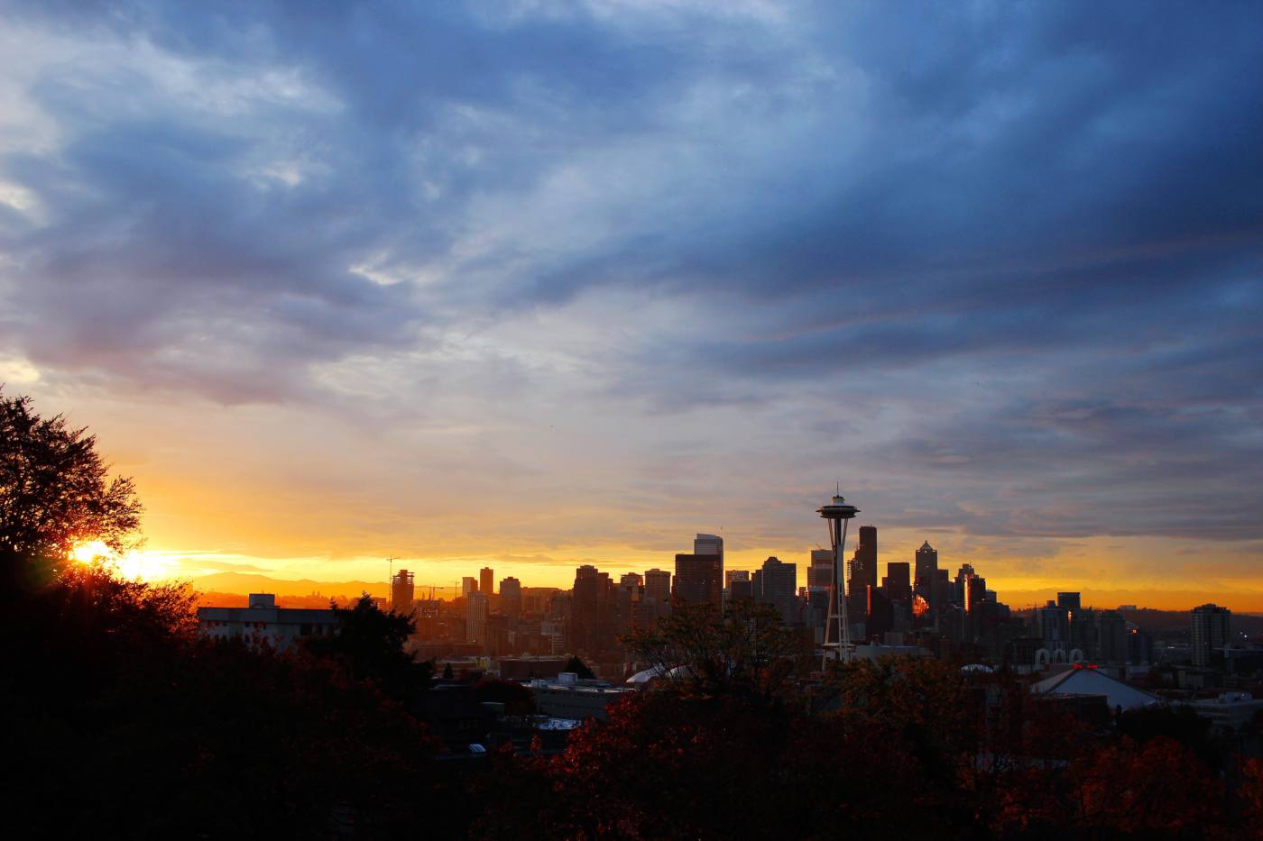 seattle-skyline-sunrise-setarra