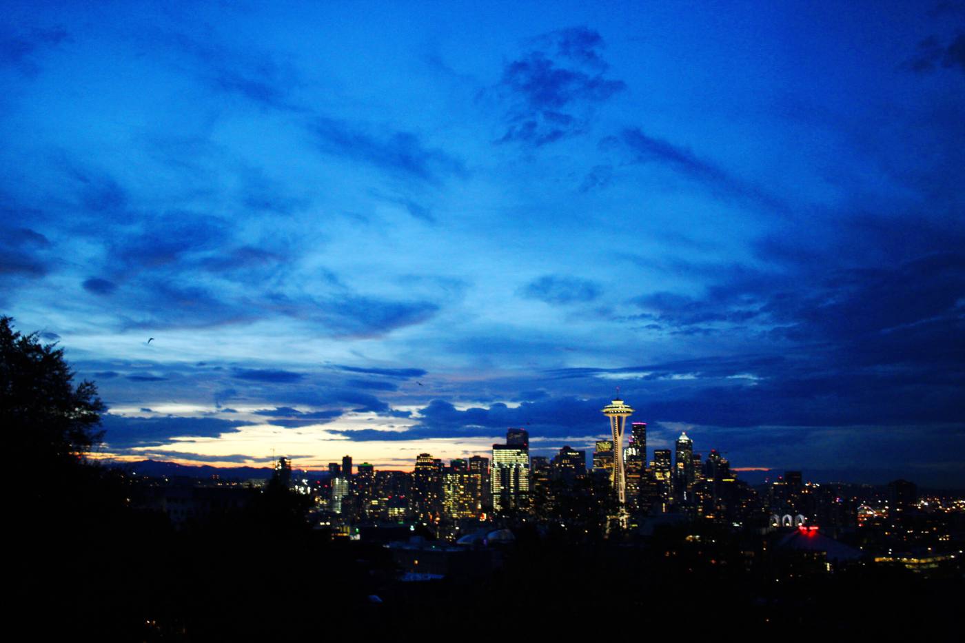 seattle-skyline-sunrise-setarra