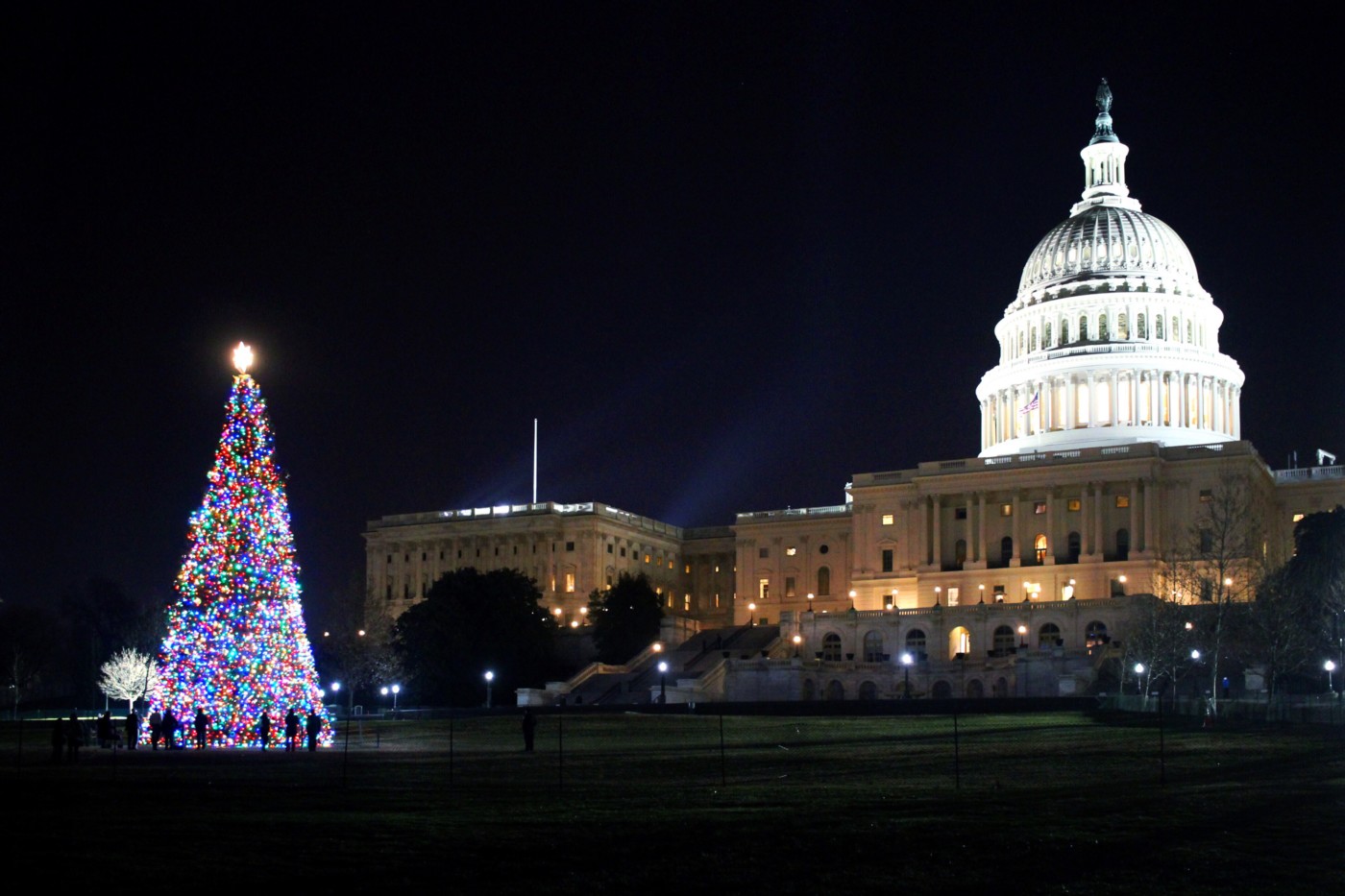 holiday-postcards-from-washington-dc-setarra