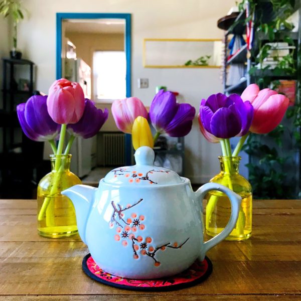 Teapot with Infuser Vibes :)